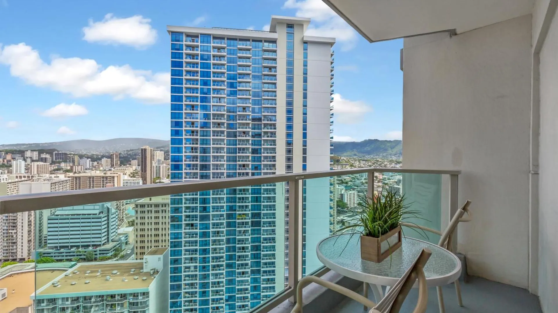 Castle At Ala Moana Hotel Honolulu 3*,